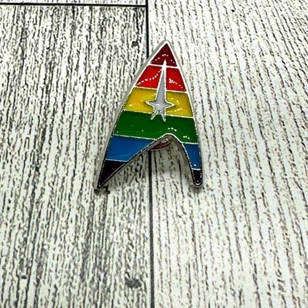 Star Trec Pride Badge​